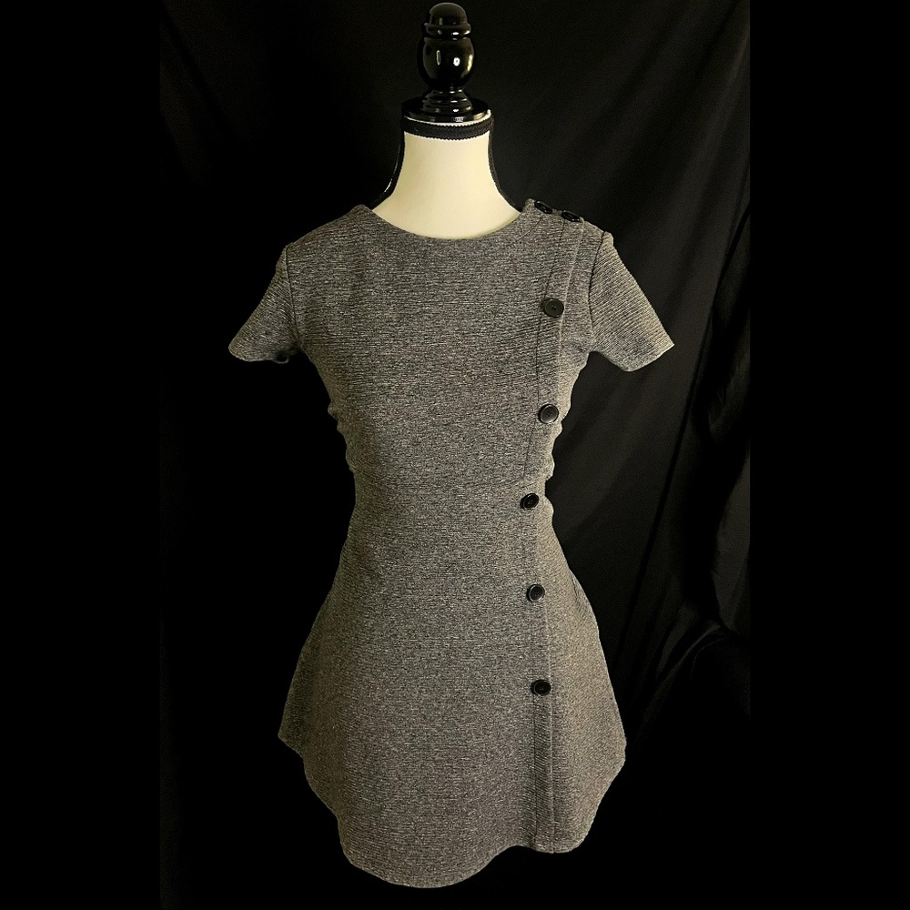 ZARA Gray Knit Fit & Flare Dress – NYC Main Character Energy